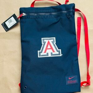 Nike Arizona Wildcats PE Team Issued Blue and Red Canvas Backpack RARE New